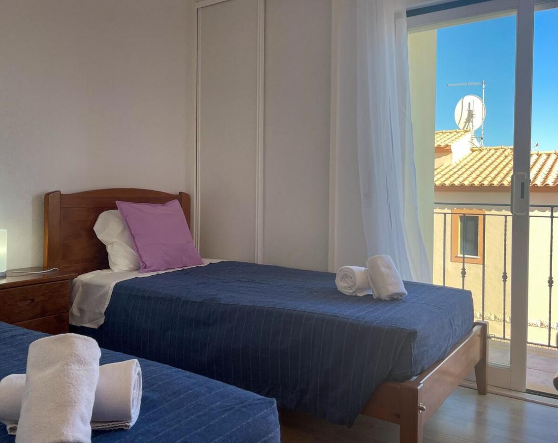 Moradia T3 Aguia Marina, Com Piscina E Bbq Albufeira