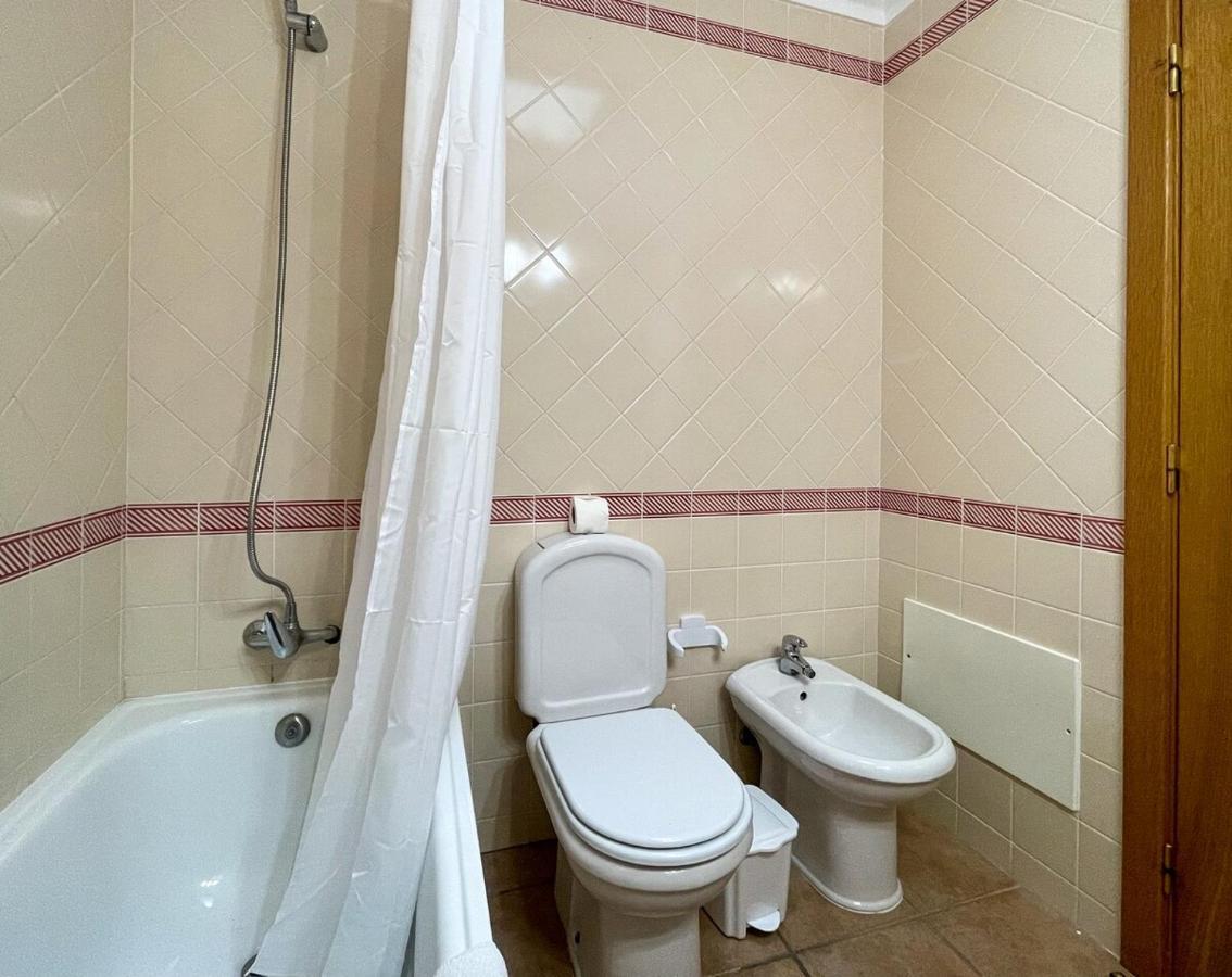 Villa Moradia T3 Aguia Marina, Com Piscina E Bbq