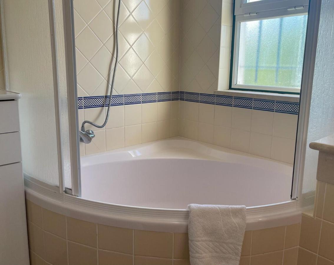 Villa Moradia T3 Aguia Marina, Com Piscina E Bbq *